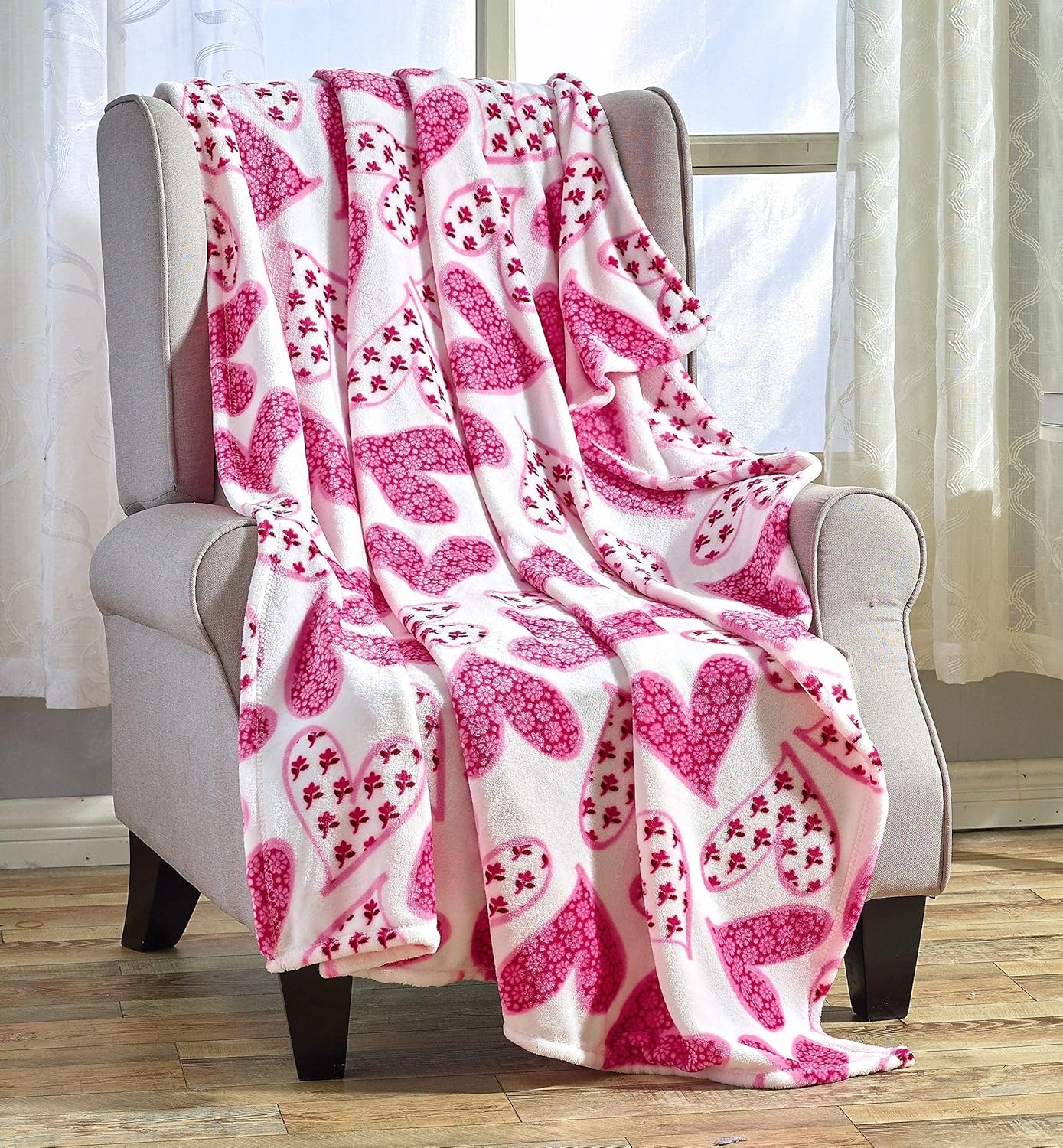 Ultra Plush Valentine's Day Heart-Themed Throw Blanket – Soft, Cozy, and Luxurious Fleece, 50" x 60"