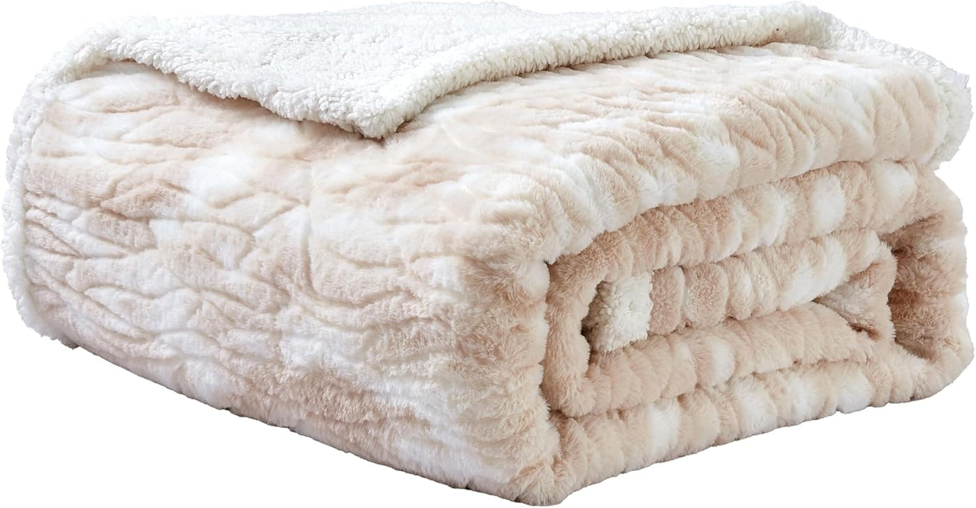 Alaska Faux Fur Sherpa Blanket King Size