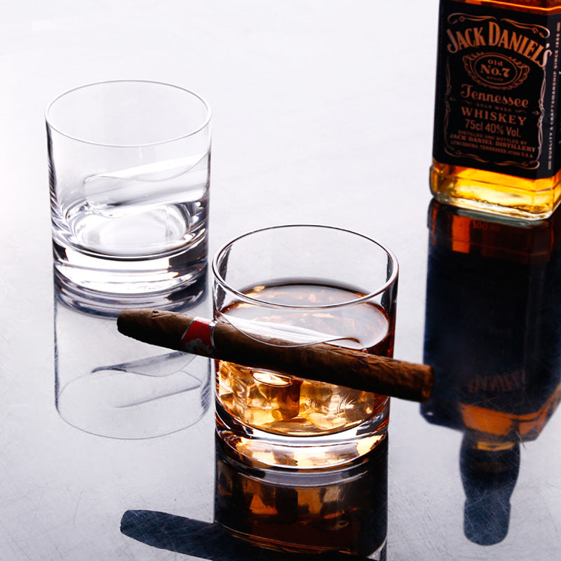 2-Pack Whiskey Glass with Built-in Cigar Rest and Cigar Cutter